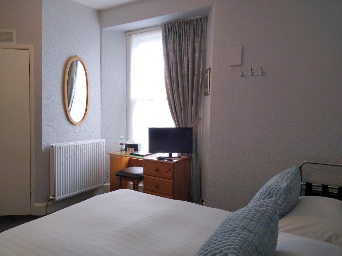 Hazeldene Guest House - With Free Offsite Health Club Bowness-on-Windermere Ngoại thất bức ảnh