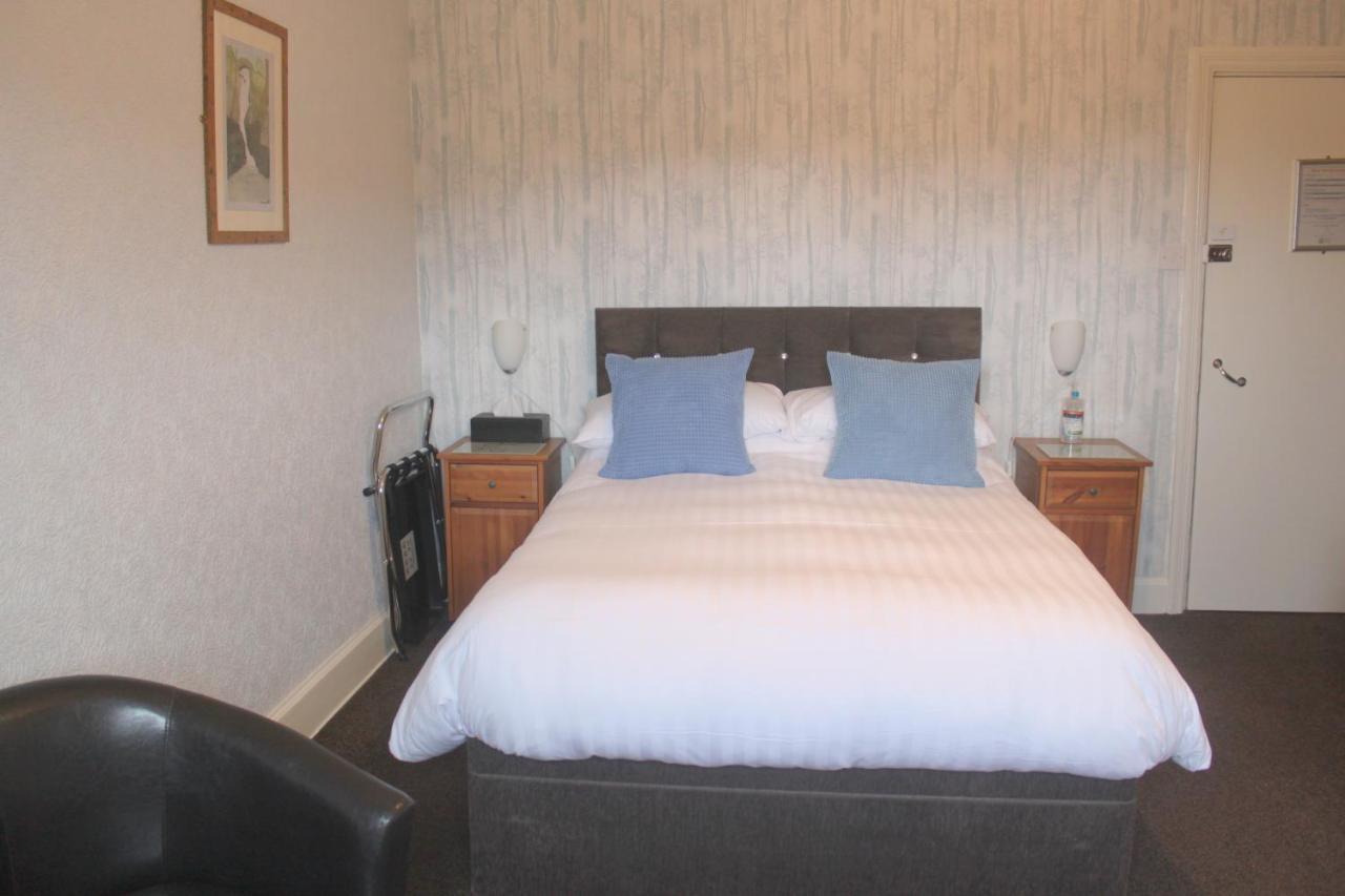 Hazeldene Guest House - With Free Offsite Health Club Bowness-on-Windermere Ngoại thất bức ảnh